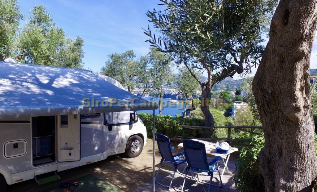 Piazzola con Camper