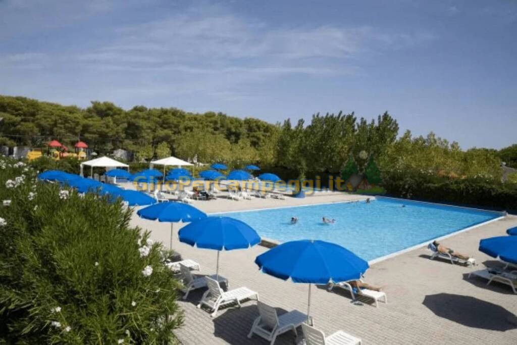 Gold Coast Camping Village di Cagnano Varano (FG)