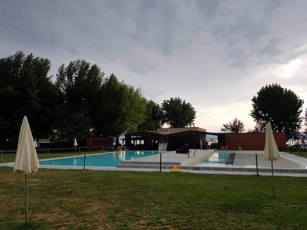 Camping Listro di Castiglione del Lago (PG) - piscine