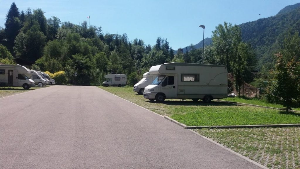 Piazzole dell'Area Sosta Camper a Bezzecca di Ledro