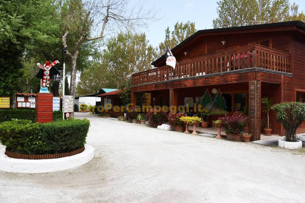 Camping Burlamacco di Viareggio (LU)