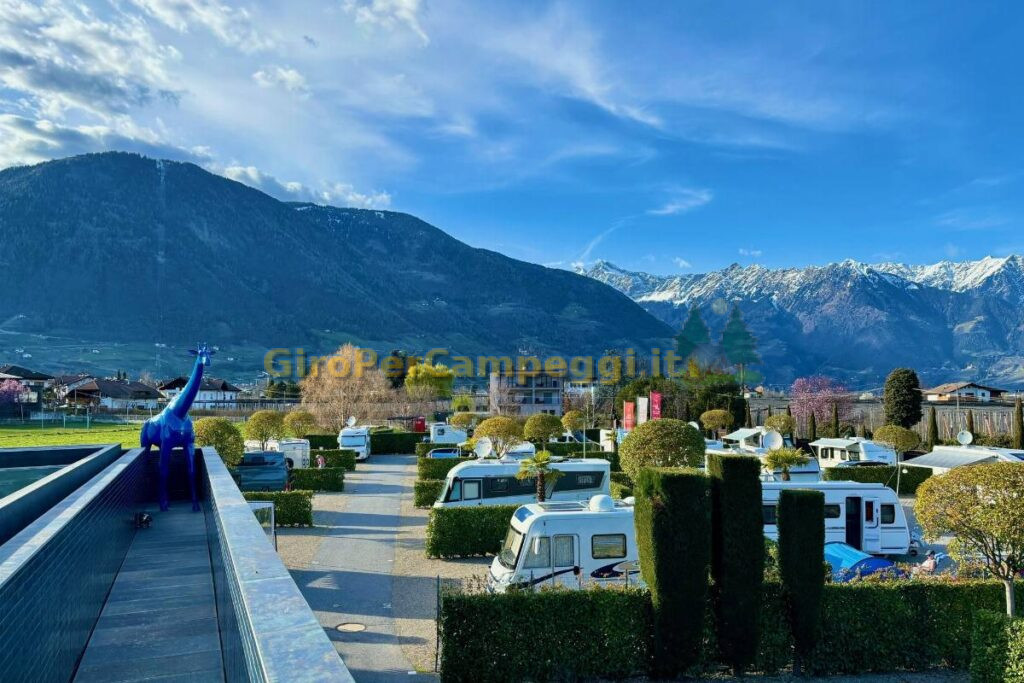 Camping & Hotel Schlosshof Südtirol di Lana (BZ)