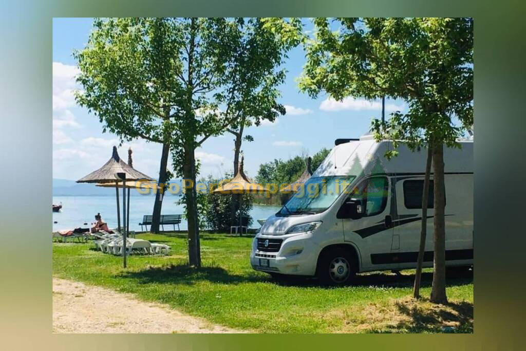 Camping Village Punta Navaccia di Tuoro sul Trasimeno (PG)