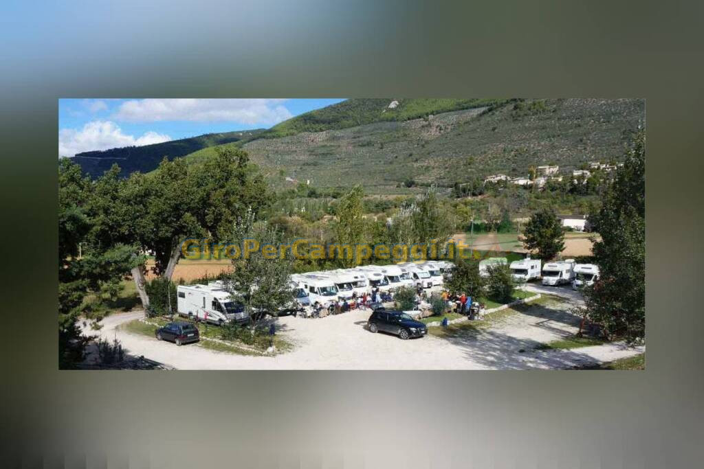 Area Camper Antico Frantoio Carletti di Campello sul Clitunno (PG)