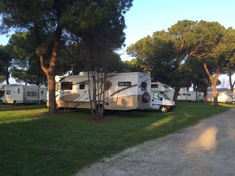 La Valletta Sosta Verde Camper di Rimini (RN)