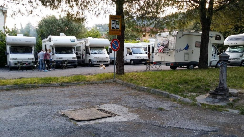 Aree Sosta Camper a Fossombrone (PU)