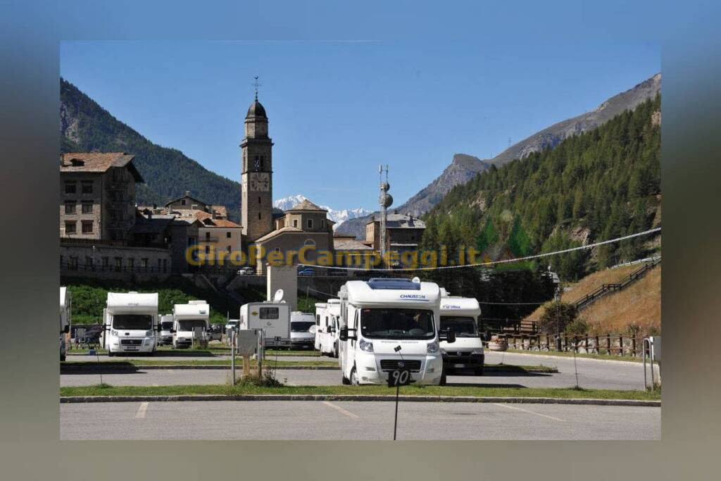 Area Attrezzata Camper Revettaz di Cogne