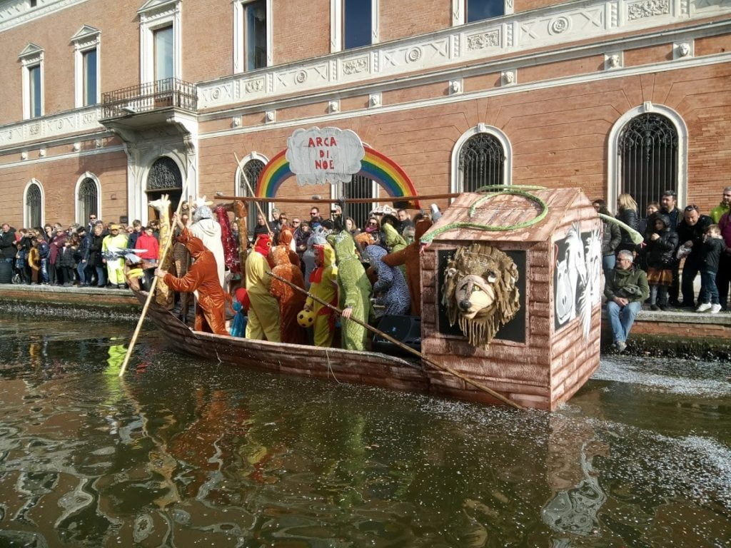 Carnevale sull'acqua di Comacchio - L'Arca di Noe