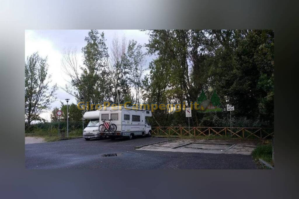 Area Sosta Camper Borghetto Tuoro sul Trasimento (PG)