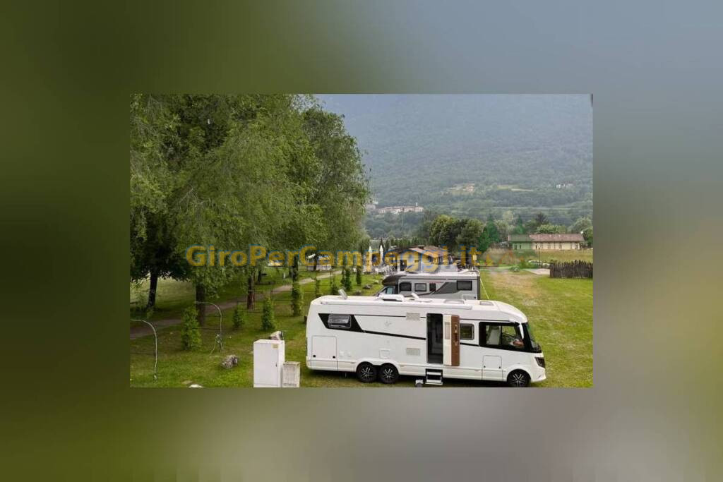 Area Sosta Camper Ponte Caffaro Fronte Lago d'Idro (BS)