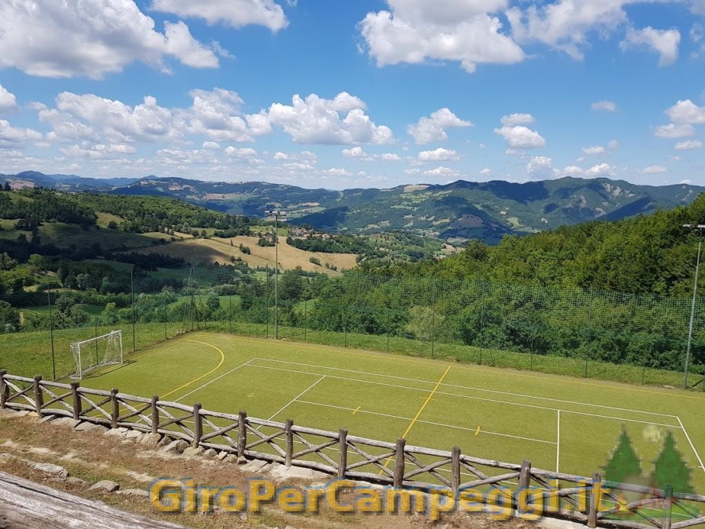 Agricampeggio Incisa di Bagno di Romagna (FC) - campo sportivo