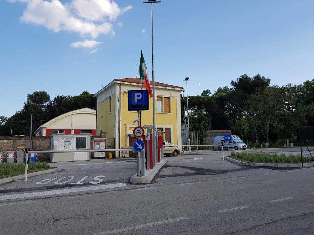 Area Attrezzata Camper a Pesaro (PU)