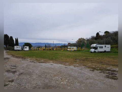 Area Attrezzata Camper a Lucignano (AR)