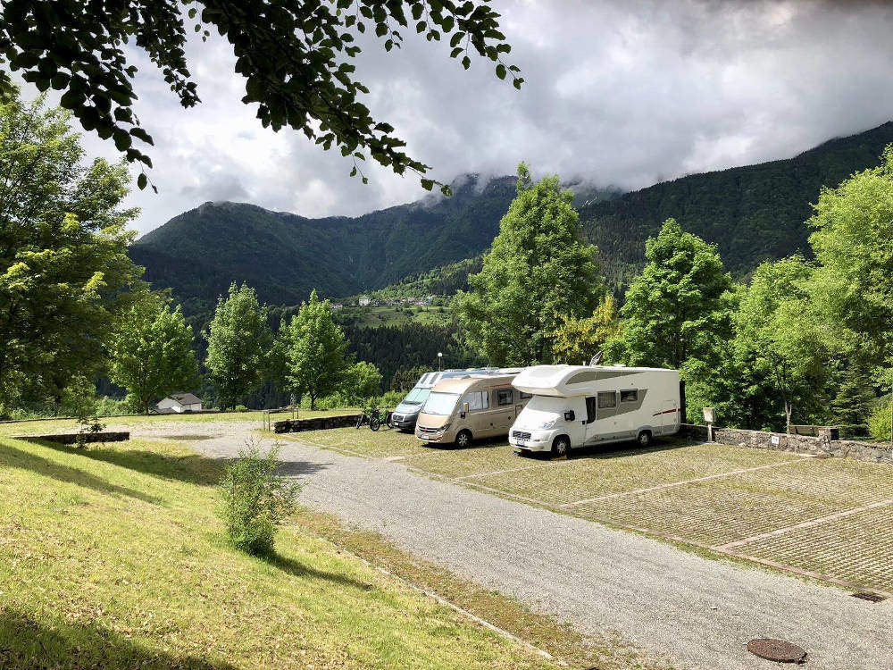 Camping & Caravan Zoncolan Ovaro (UD)