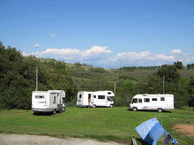 Area Camper e Caravan Novo Frantoio Chianni (PI)