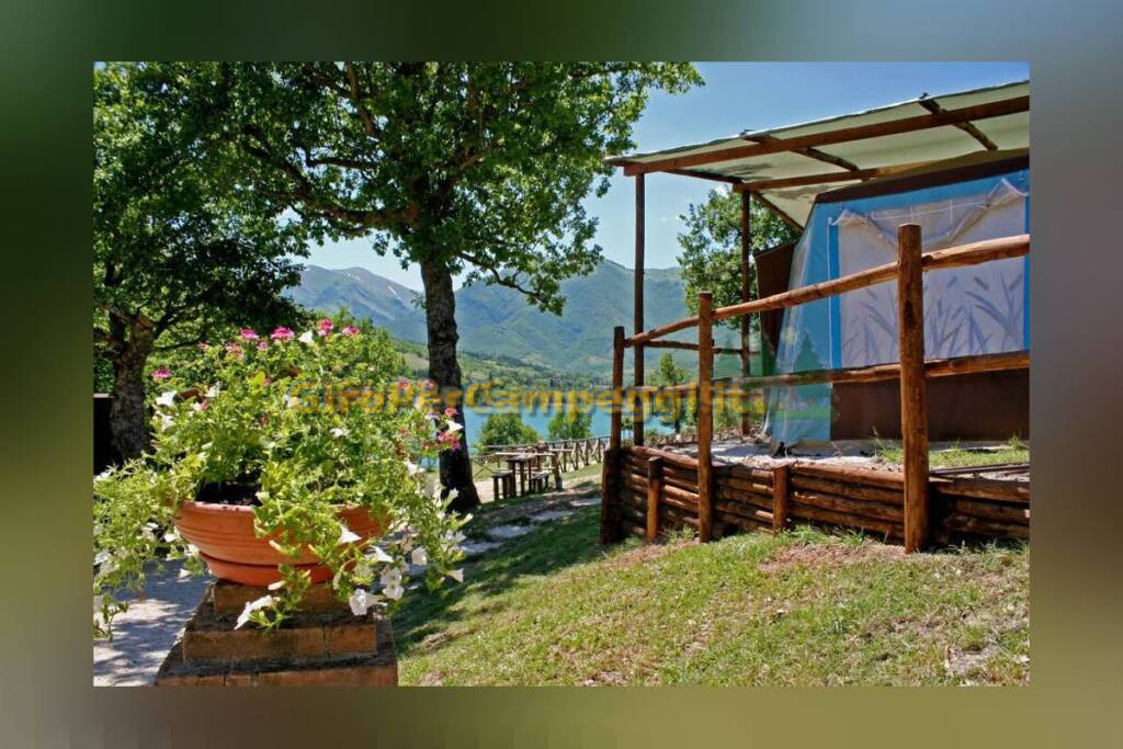 Natura Camping di Fiastra (MC)