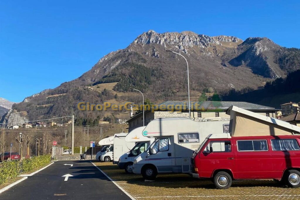 Area Attrezzata Camper Orobie di Ardesio (BG)