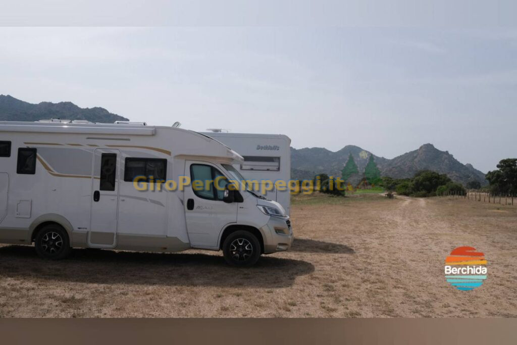 Area Sosta Camper Spiaggia di Berchida a Siniscola (NU)