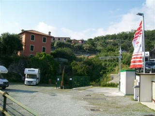 Area Attrezzata Camper Pons di Genova (GE)