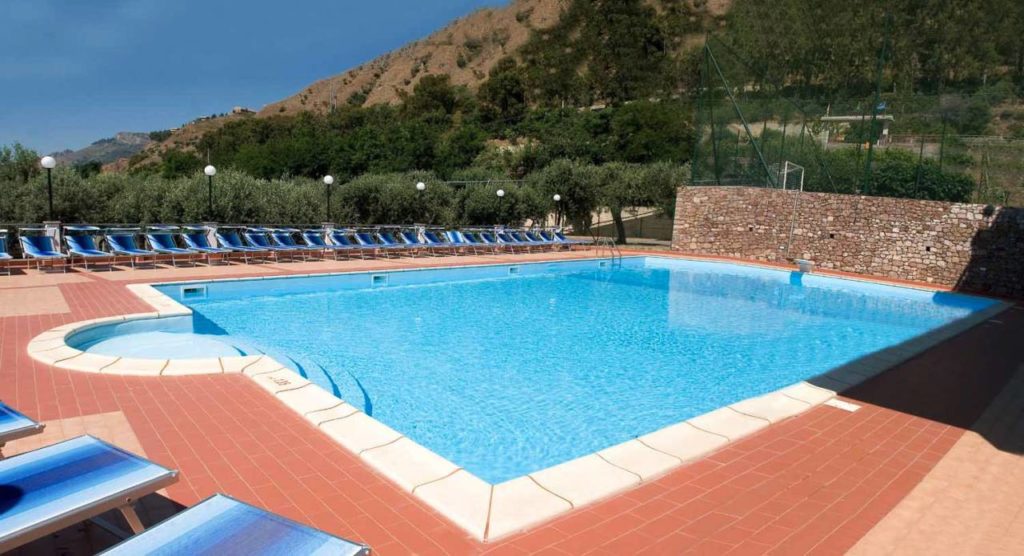 Camping Paradise di Letojanni